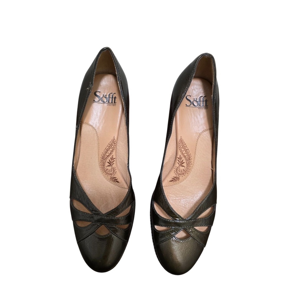 Soft Olive Leather Heels With Cutout Design & 2.5-Inch Heel‎ Size 8.5M